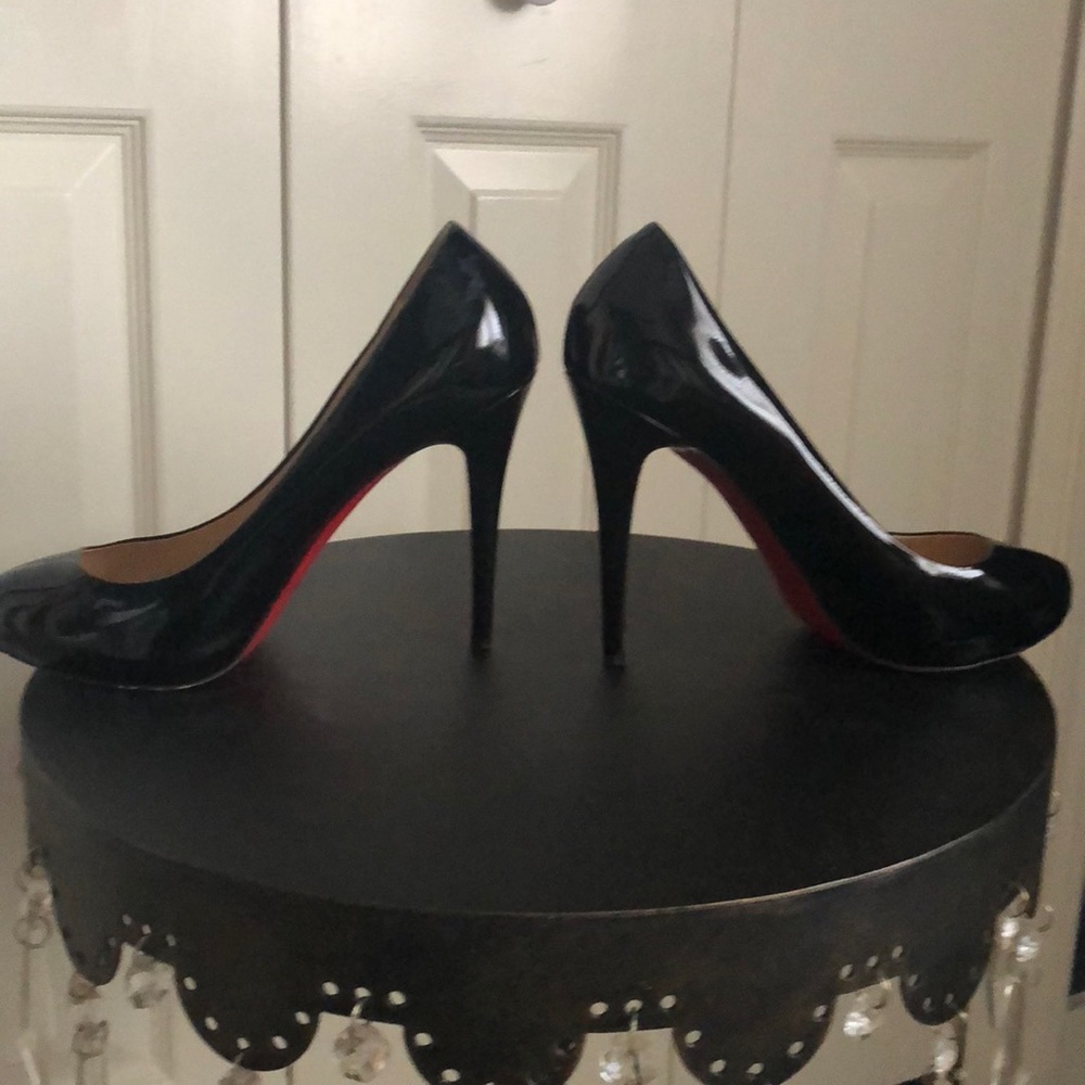 Christian Louboutin classic black patent pump